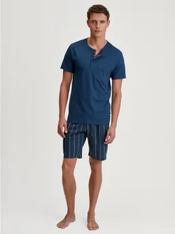 CALIDA CALIDA Shorty Relax Imprint 1 (2 tlg) mit Rundhalsausschnitt, Knopfleiste, kurze Ärmel, Single Jersey – Produktbild 1 von 1