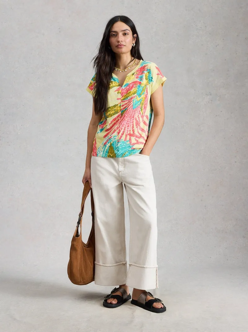 White Stuff T-Shirt Nelly mit Keilausschnitt - 34, Grün multi, – Produktbild 2 von 4