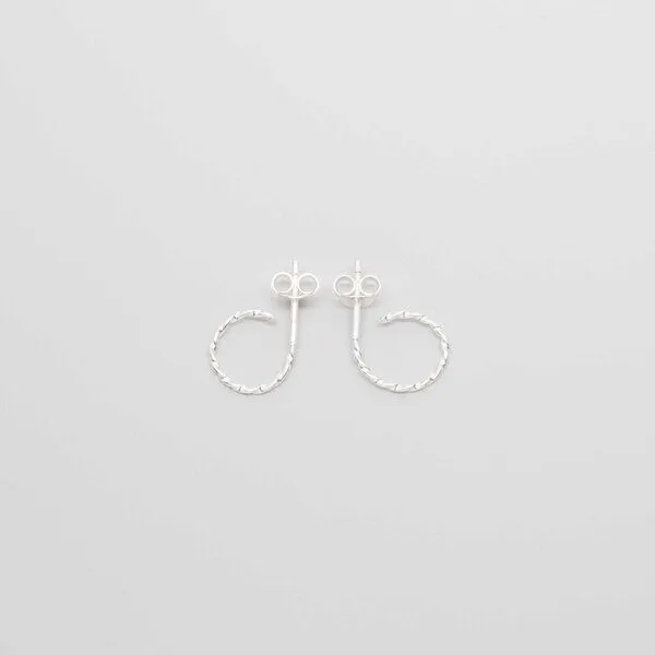 fejn jewelry fejn jewelry Set Tiny Twisted Hoops Creolen XS und M, Silber, – Produktbild 1 von 3