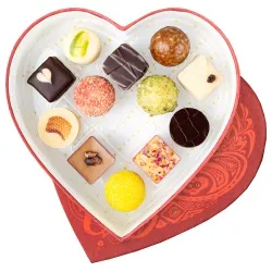 Zotter Rotes Pralinenherz (12 alkoholhaltige Pralinen) – Produktbild 1 von 1