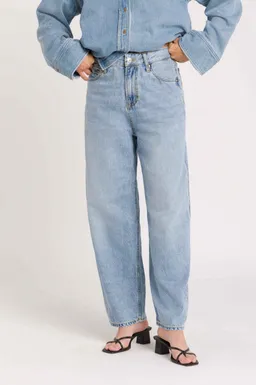 Kings Of Indigo Kings of Indigo Damen vegan Jeans Unisex Leila Cindy Washed Hellblau – Produktbild 1 von 1