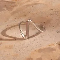 ELEKTROPULLI Größenverstellbarer LONG WAVE Ring ca. Ø 17 - 19mm von Elektropulli, Silber, – Produktbild 1 von 1