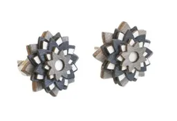 BeWooden BeWooden Ohrstecker mit Holzdetails | "Nox Star Flower" – Produktbild 1 von 1