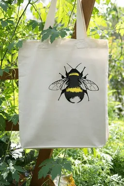 Hirschkind Hirschkind Fashion-Bag "Erdhummel" naturfarben- handbedruckt – Produktbild 1 von 1