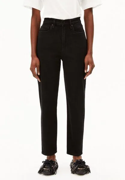 ARMEDANGELS ARMEDANGELS MAIRAA Damen Mom Jeans recycelter Baumwoll Mix, Black, – Produktbild 1 von 4