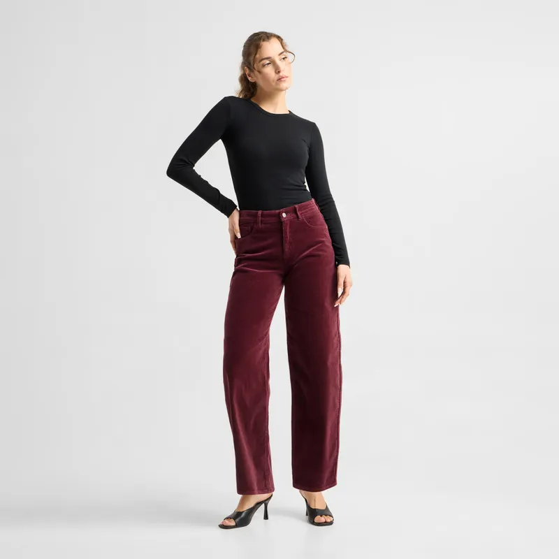 DAWN ASH Barrel Leg Corduroy - Classic - Plum Red Wine - Plum Wine Red / 27 / 32 – Produktbild 1 von 1