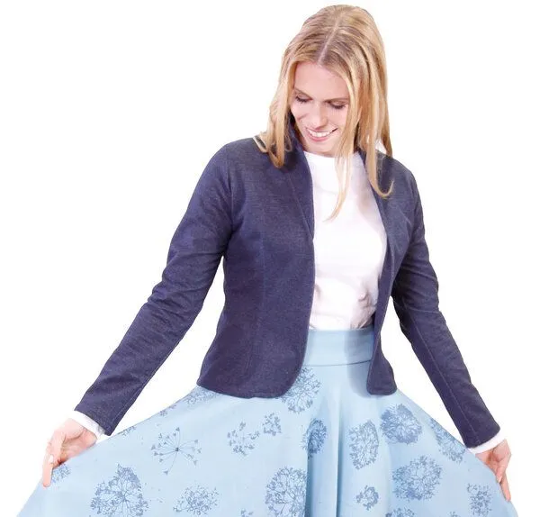 Peaces.bio - handbedruckte Biomode Peaces.bio - handbedruckte Biomode Bio-Business-jackerl "Ladylike', Jeansblau, – Produktbild 1 von 4