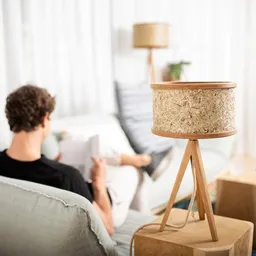 ALMUT von Wildheim ALMUT von Wildheim Tischlampe Eiche mit Lampenschirm aus purem Almheu – Produktbild 1 von 1