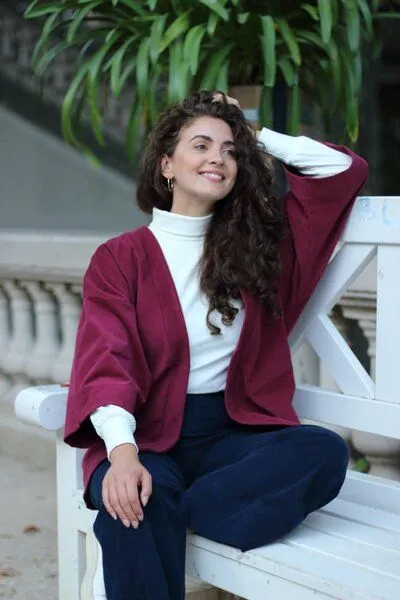 ManduTrap ManduTrap Elegante Kimonojacke aus Biobaumwolle – Cord in Grün, Blau oder Berry mit Gürtel und Taschen, Grün, – Produktbild 5 von 5