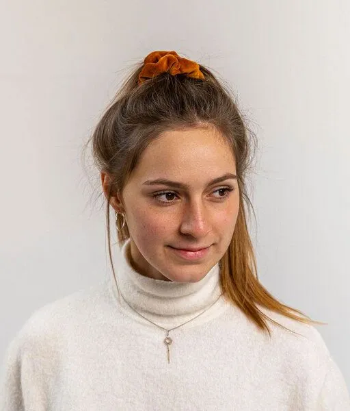 obumi Obumi Scrunchie Samt - Bio Baumwolle, Rost, – Produktbild 3 von 4