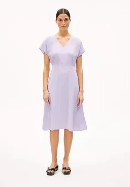 ARMEDANGELS ARMEDANGELS AALBINE - Damen Webkleid Regular Fit aus TENCEL Lyocell Mix – Produktbild 1 von 1