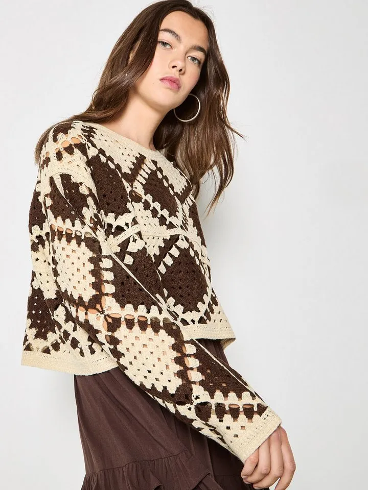 Apricot Apricot Strickpullover Kurzer Pullover mit Häkelrauten, Grau, – Produktbild 3 von 5