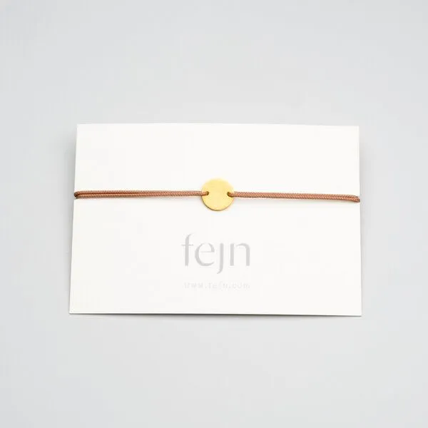 fejn jewelry fejn jewelry Armband 'satin disc' mit farbigen Textilband, Gold, – Produktbild 8 von 8