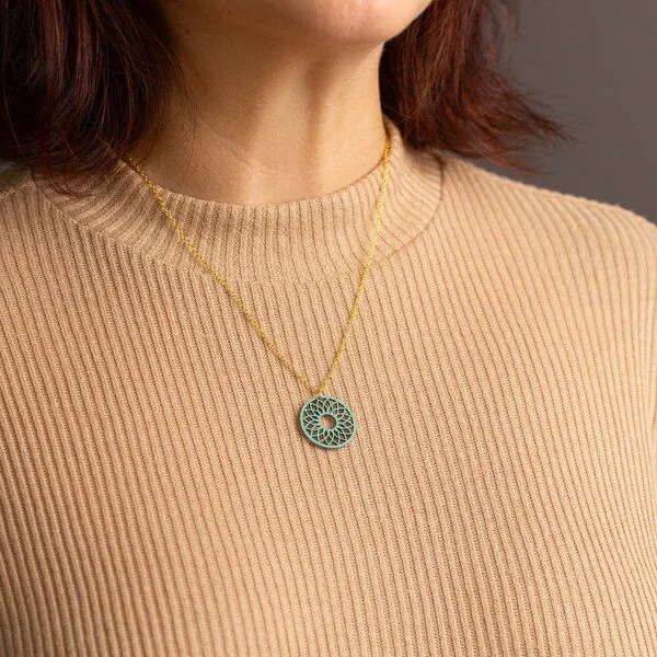 feinformart feinformart Kette mit Holzanhänger 'Spirit', Aquamarin (türkis), – Produktbild 4 von 4