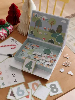 Vertbaudet Magnetisches Zahlen-Spiel GRÜNER WALD für Kinder – Produktbild 1 von 1