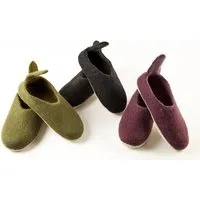 Karma Fair Trade Karma Fair Trade Hausschuhe aus Nepal, Aubergine, – Produktbild 1 von 1