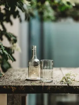 MaBe MaBe Aperitiv Windlicht - witzig & cool - das Kleine aus der neuen Struktur Flasche – Produktbild 1 von 1
