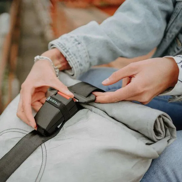 Airpaq Airpaq Rucksack aus Automaterial, Grau, – Produktbild 3 von 4