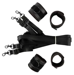 Vegan Fetish Bettfessel-Set mit Hand- und Fußfesseln in stilvoller Lederoptik – Produktbild 1 von 1