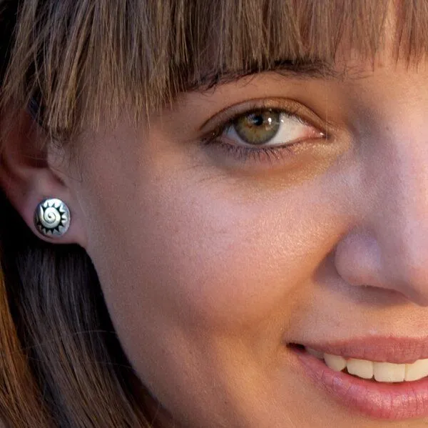 pakilia pakilia Silber Ohrringe Azteken Sonne Fair-Trade und handmade – Produktbild 3 von 4