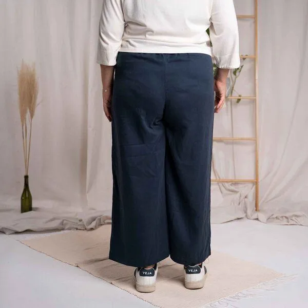 Vresh Clothing Vresh Clothing Vreni - Culotte aus TENCEL (TM) Lyocell, Navy, – Produktbild 4 von 4