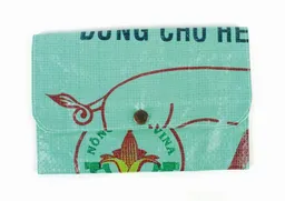 El Puente El Puente Multifunktionstäschchen aus recycelter Verpackung | Fair Trade & Handmade aus Vietnam | Vegan – Produktbild 1 von 1