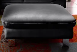 COTTA Hocker Driver, mit edlen Metallfüßen – Produktbild 1 von 1