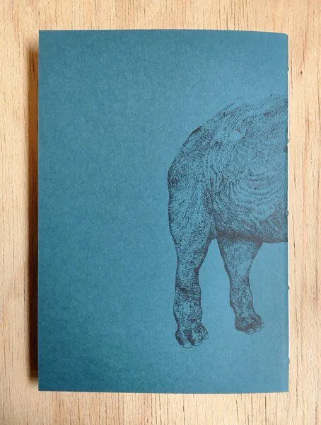 NanMa NanMa Handgebundenes Notizbuch „Elefant“ – In Österreich bedrucktes Skizzenbuch für Zeichnen und Journaling, Blau, – Produktbild 3 von 4
