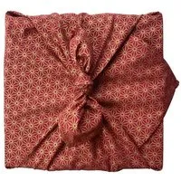 FabRap Gift Wrap FabRap Gift Wrap Wiederverwendbare Geschenkverpackung Furoshiki - FabRap (einseitig), Ruby (deep red mit gold), – Produktbild 1 von 1
