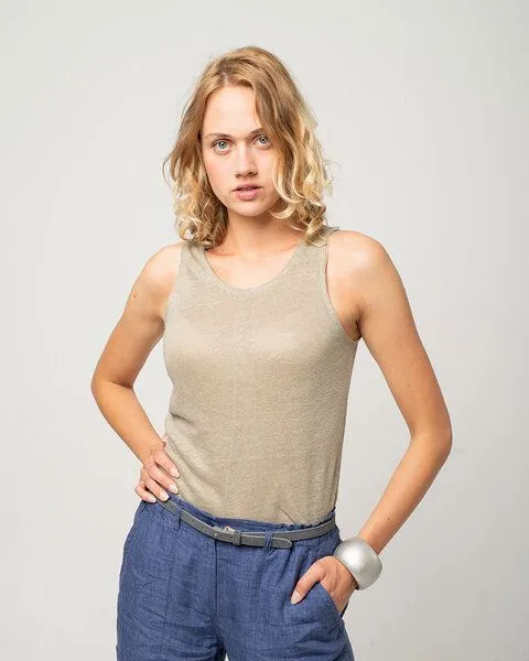 Alma & Lovis Alma & Lovis Leinentop aus Leinen-Jersey | Linen Top, Khaki, – Produktbild 1 von 4