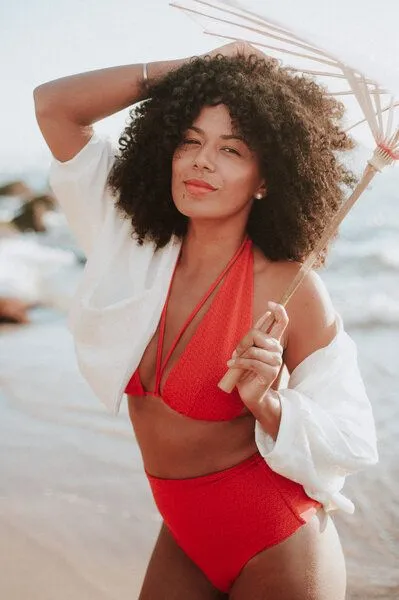 Anekdot Anekdot Bikini Top Versatile Geranium – Produktbild 2 von 4