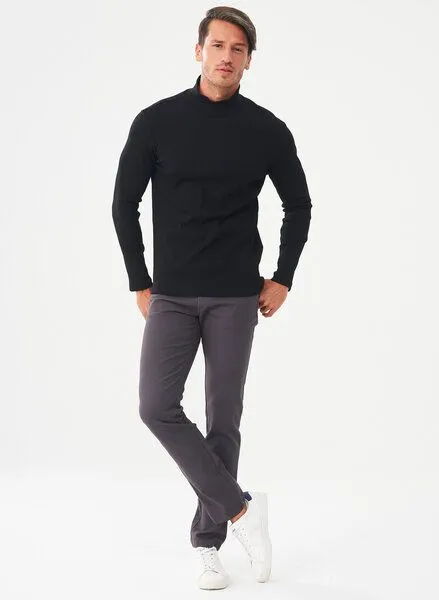 ORGANICATION ORGANICATION Geripptes Langarmshirt aus Bio-Baumwolle mit Rollkragen, Black, – Produktbild 2 von 4