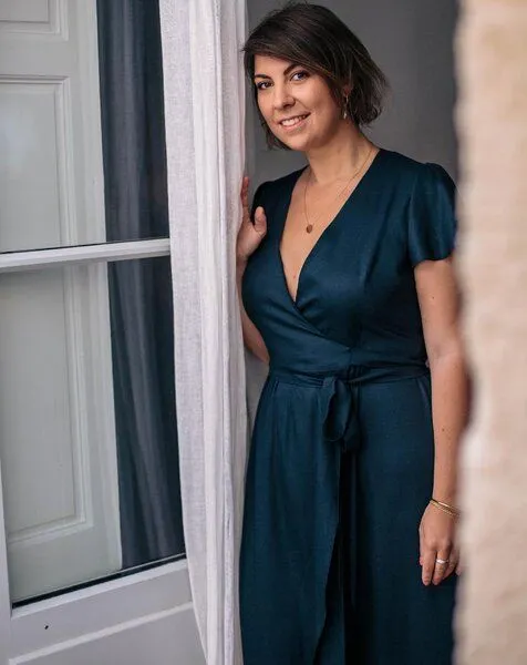 Aatise Aatise Langes Abendkleid im Wickeleffekt Zermonie 100% EcoVero, Blau, – Produktbild 3 von 3