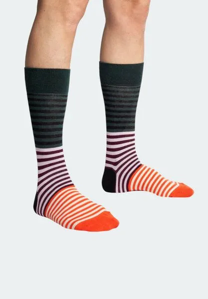 DillySocks DillySocks Socken „Breakfast Club“, Rosa, gelb, schwarz, weiß, dunkelgrün, lila, orange-rot, – Produktbild 1 von 4