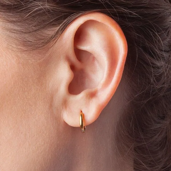ALEXASCHA ALEXASCHA Creolen aus Edelstahl | Wasserfeste Ohrringe mit Klickverschluss, Gold, – Produktbild 3 von 4