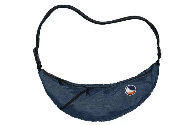 Ticket to the Moon Ticket to the Moon upcycled Bauchtasche/Crossbody Umhängetasche "Sling Bag", Deep blue, – Produktbild 2 von 2
