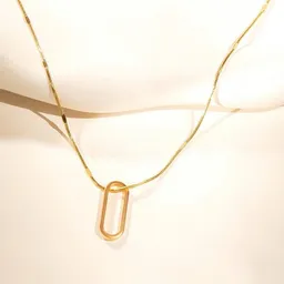 ELEKTROPULLI ELEKTROPULLI Kette 1mm schmal mit grafischem Oval Anhänger, Set mit Ohrringen – Produktbild 1 von 1