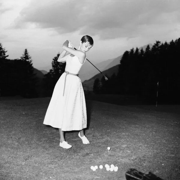 Photocircle Photocircle Wandbild / Kunstdruck / Poster / Leinwand - Audrey Hepburn – Produktbild 1 von 1