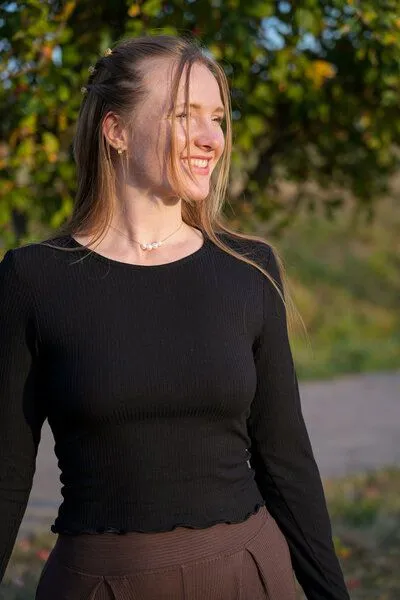 Vivien Joy Vivien Joy Langer Pullover aus Holzfasern TENCEL Modal - Farrah Pulli, Black (schwarz), – Produktbild 2 von 4