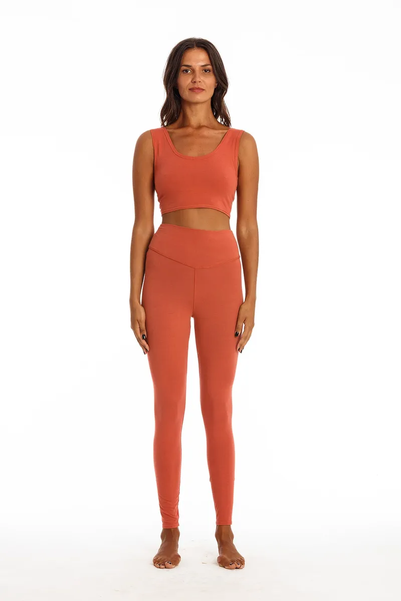 RAVENS VIEW IBIZA RAVENS VIEW IBIZA Damen vegan Yoga Top Erde Rot, Dunkelorange, – Produktbild 1 von 2