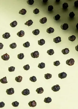 KoRo Ganze schwarze Bio Pfefferkörner 1 kg – Produktbild 1 von 1