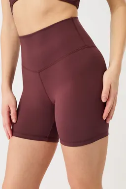 mandala MANDALA Damen vegan Biker Shorts Ruby Rot – Produktbild 1 von 1