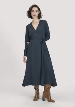 hessnatur hessnatur Wickelkleid Knöchellang Regular aus reiner LENZING ECOVERO Viskose – Produktbild 1 von 1