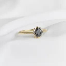 Eppi Eppi Verlobungsring mit schwarzem Marquise Diamanten Mya – Produktbild 1 von 1