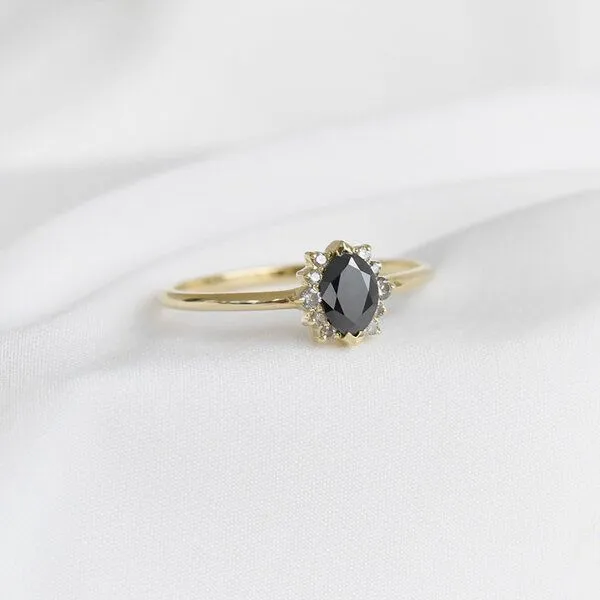 Eppi Eppi Verlobungsring mit schwarzem Marquise Diamanten Mya, Weiss, – Produktbild 1 von 4