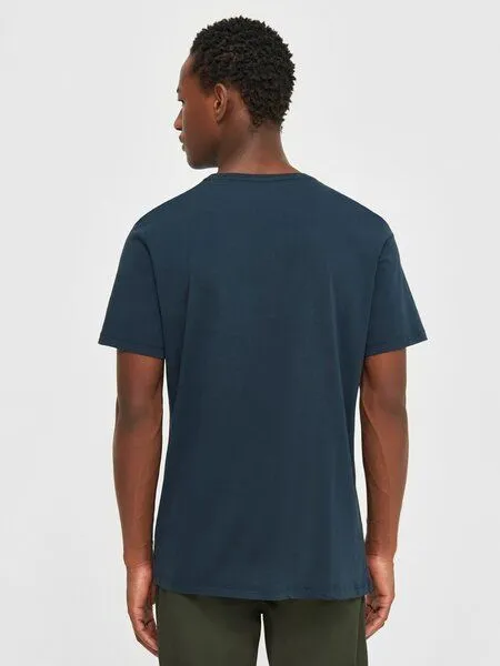 KnowledgeCotton Apparel KnowledgeCotton Apparel Herren Basic Tee "AGNAR" - GOTS/Vegan, Total eclipse (blau), – Produktbild 2 von 4
