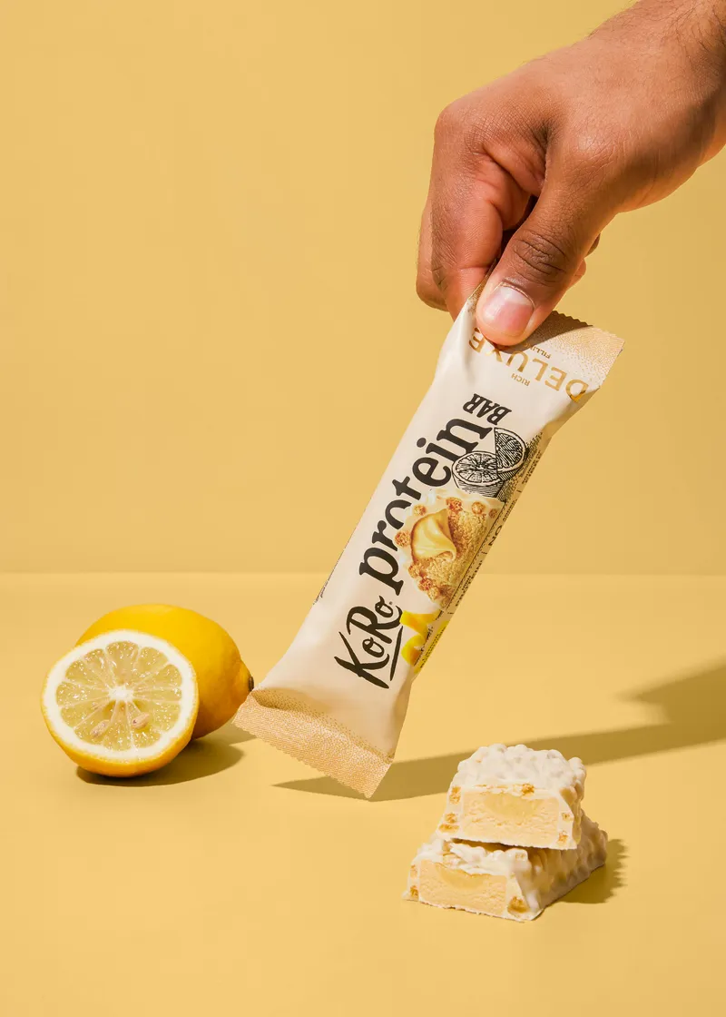 KoRo Protein Bar Deluxe Lemon Buttermilk Style | 55 g - Nur online erhältlich – Produktbild 3 von 5