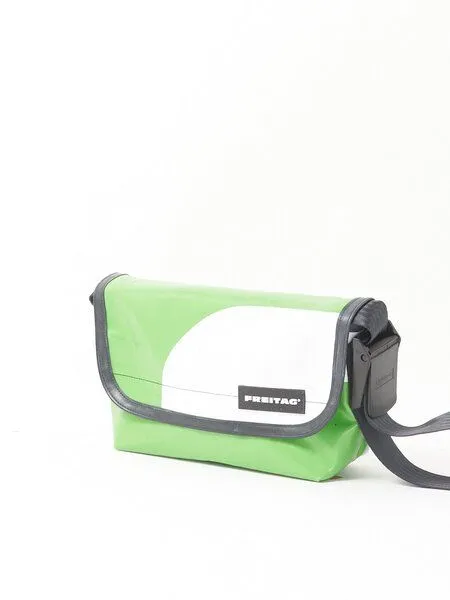 Freitag Freitag F41 Hawaii Five-O - green white (000004199595) – Produktbild 2 von 3