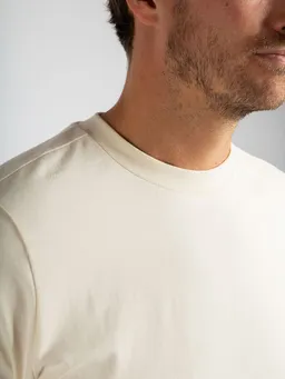 Suitable Suitable Respect T-Shirt Hi Ecru - Größe S – Produktbild 1 von 1