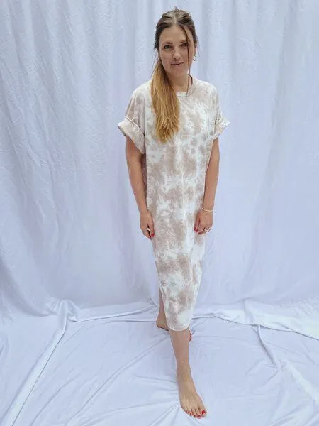 noemvri fashion label noemvri fashion label Batikkleid, Beige, – Produktbild 1 von 3
